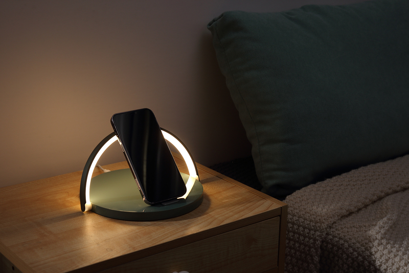 LuxHome Nachtlamp en Oplader-ClickToBuy.nl